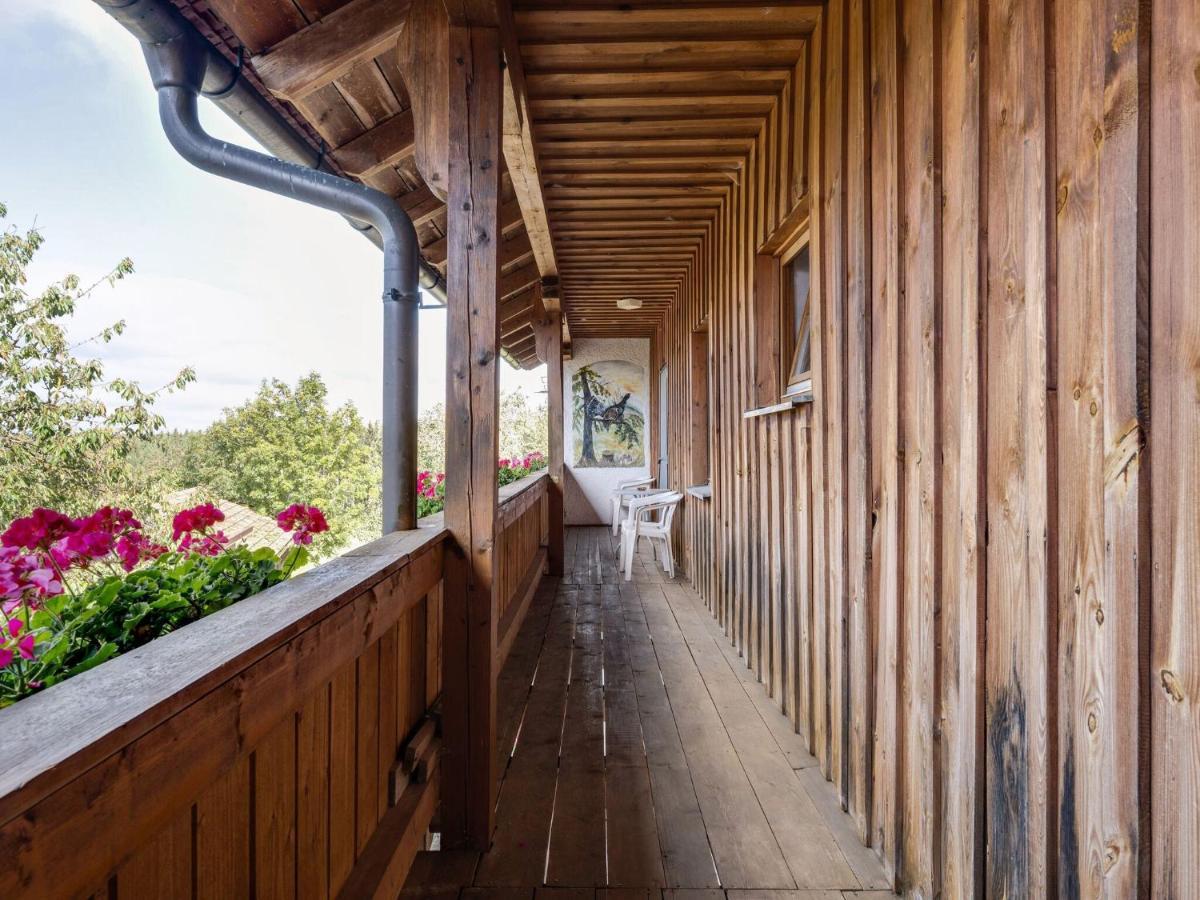 Apartment On A Farm Near The Ski Area Neukirchen beim Heiligen Blut Esterno foto
