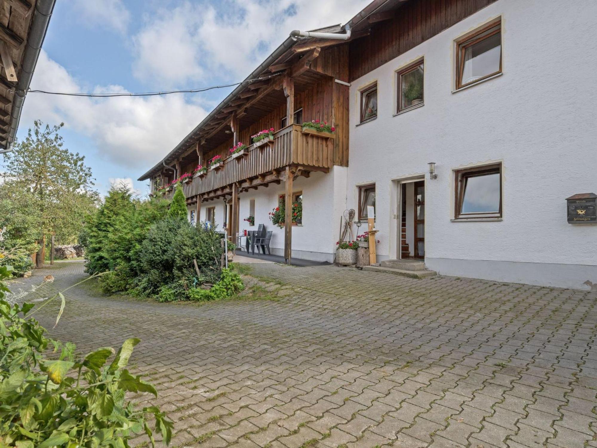Apartment On A Farm Near The Ski Area Neukirchen beim Heiligen Blut Esterno foto